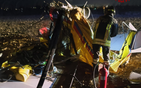 Pilota di ultraleggero ferito in atterraggio d’emergenza