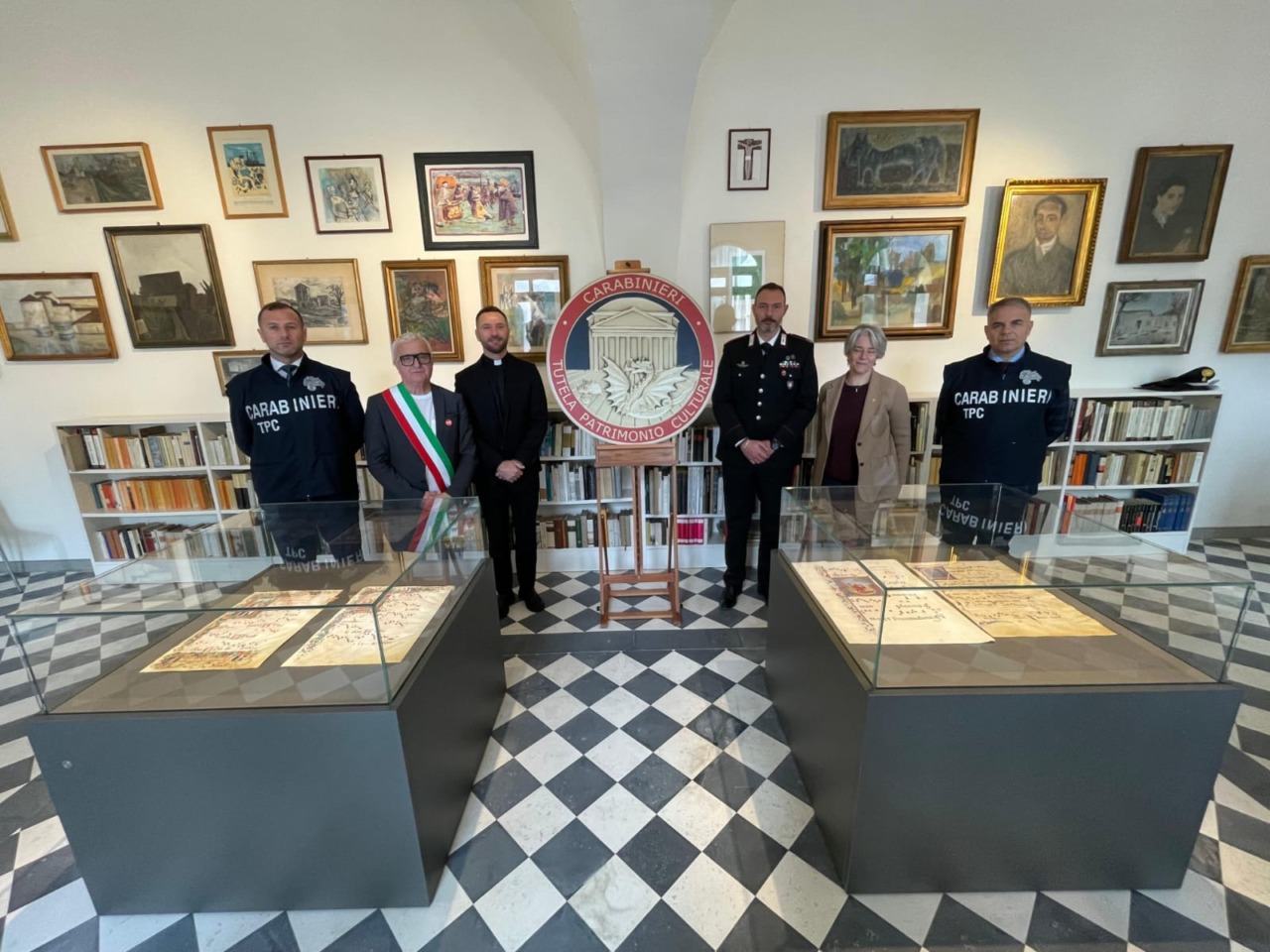 Ritrovate pagine miniate rubate nel 1982