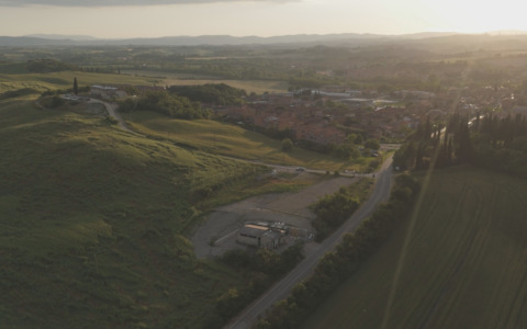 Inaugurato il primo impianto bidirezionale di biometano in Italia nel senese