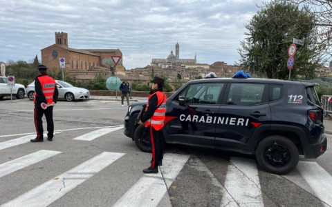 Siena, tre donne arrestate per frode ai danni di anziani