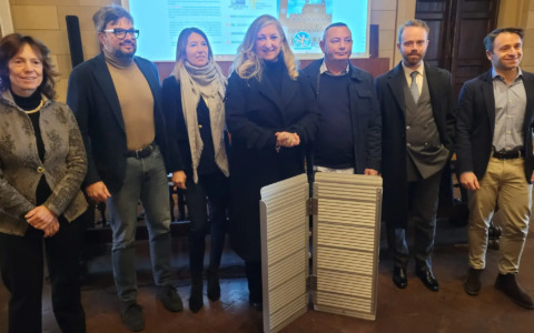Siena migliora l’accessibilità con diciassette rampe mobili tramite “Siena Senzabarriere.App”