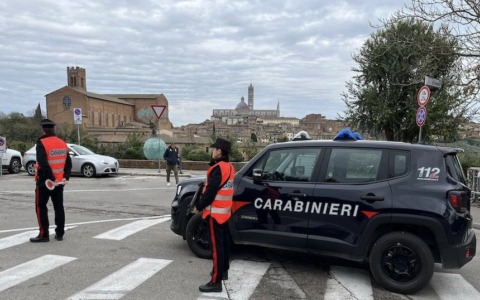 Tentativo di esplosione al bancomat di Monteroni d’Arbia: indagini in corso